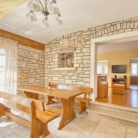 Charming Stone Lavanda With Private Pool In Pula Near The *