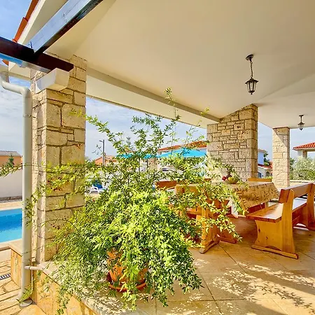 Charming Stone Lavanda With Private Pool In Pula Near The * Gajana