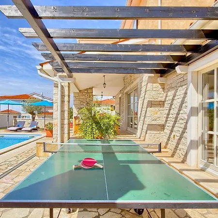 Charming Stone Lavanda With Private Pool In Pula Near The Villa Gajana