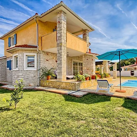 Villa Charming Stone Lavanda With Private Pool In Pula Near The